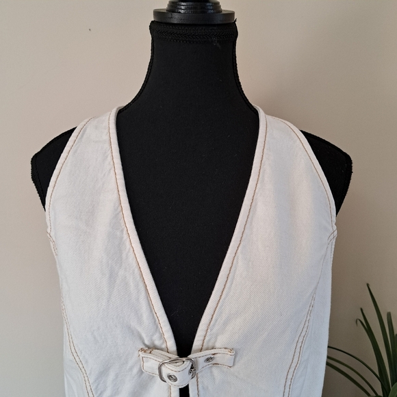 Garage Denim Halter Top Size Large Beige Buckle Front Denim Shirt NWT - Picture 6 of 16